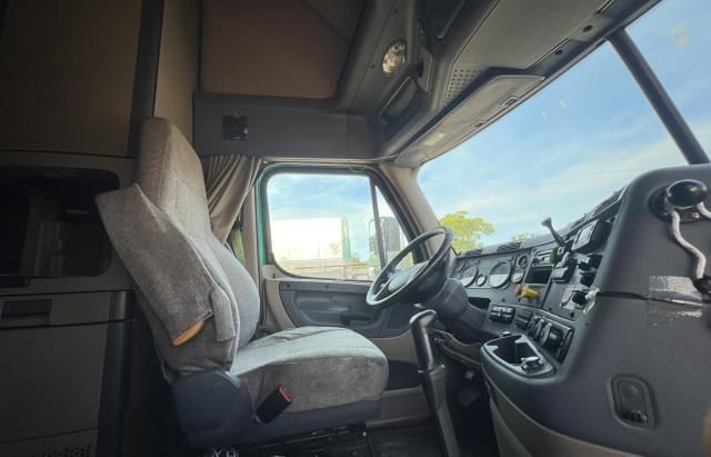 2016 Freightliner Cascadia 125