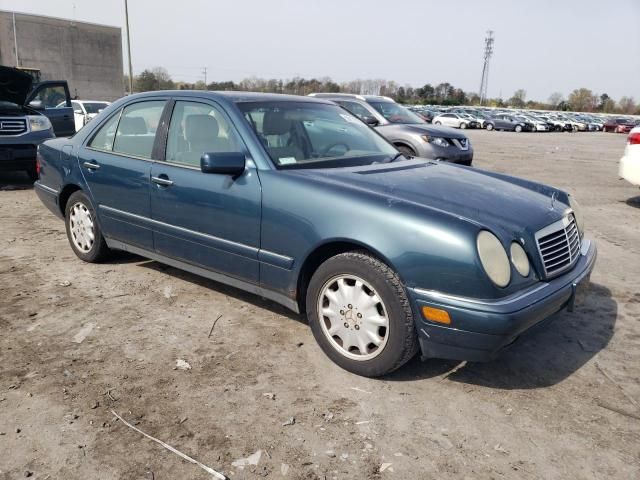 1999 Mercedes-Benz E 320