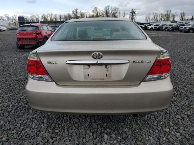 2005 Toyota Camry LE