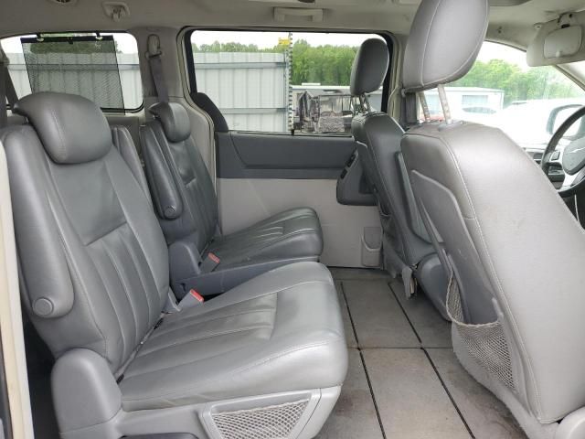 2010 Chrysler Town & Country Touring