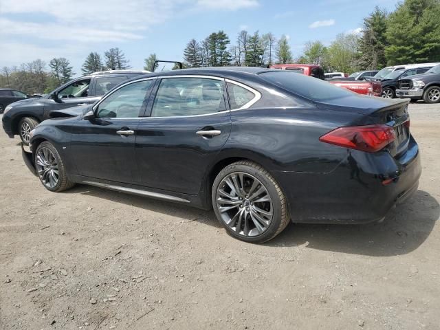 2017 Infiniti Q70 3.7