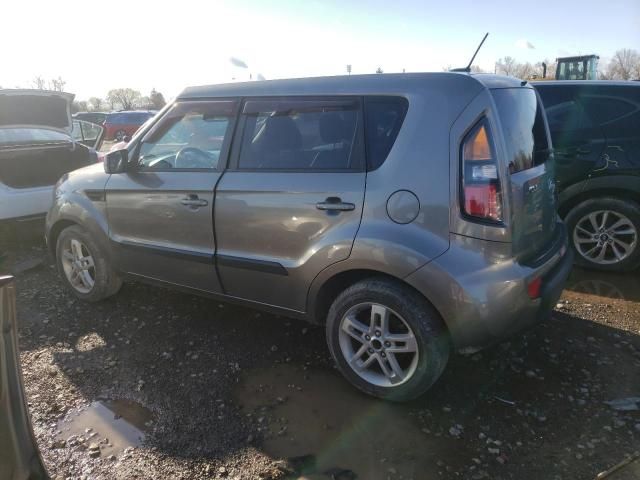 2011 KIA Soul +