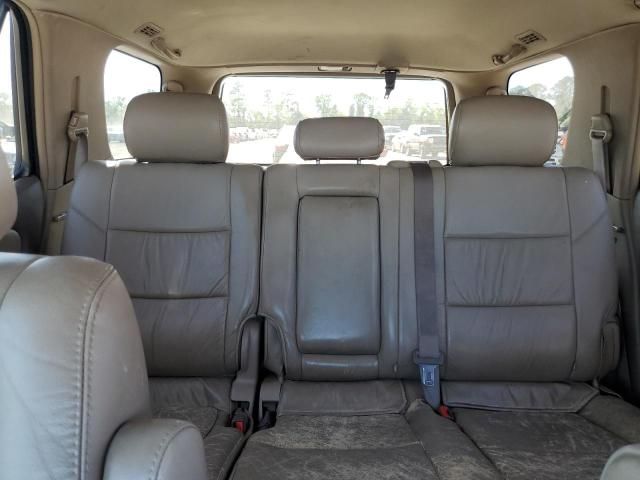 2004 Toyota Sequoia SR5