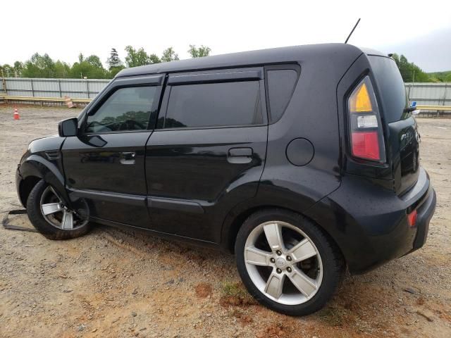 2010 KIA Soul +