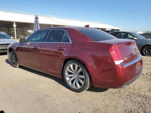 2018 Chrysler 300 Touring