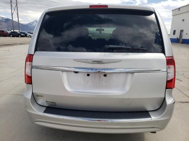 2012 Chrysler Town & Country Touring