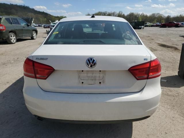 2013 Volkswagen Passat SE