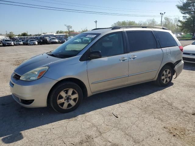 2004 Toyota Sienna CE