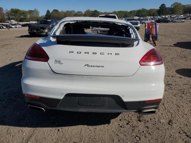 2014 Porsche Panamera 2