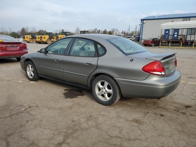 2004 Ford Taurus SE