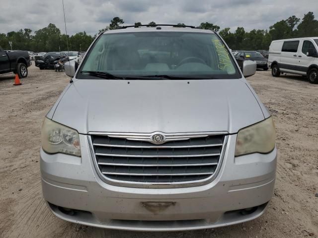 2009 Chrysler Town & Country Touring