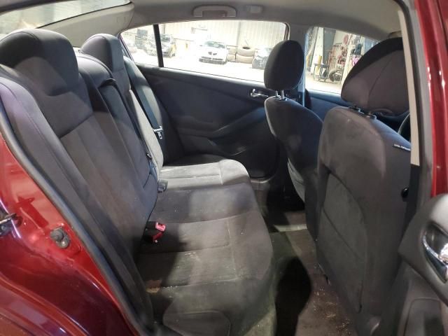 2010 Nissan Altima Base