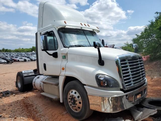 2016 Freightliner Cascadia 125