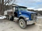 2007 Mack 700 CTP700