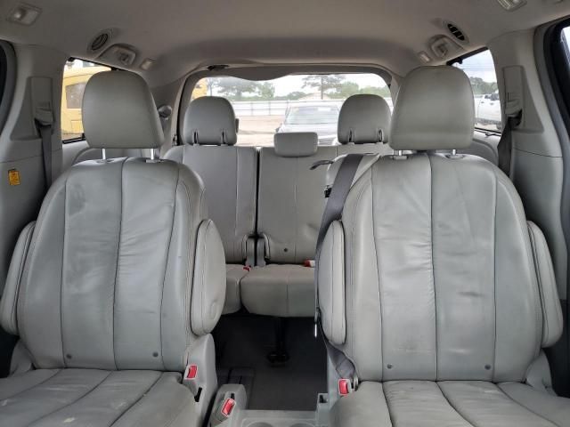 2011 Toyota Sienna XLE