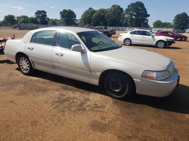 2007 Lincoln Town Car Signature