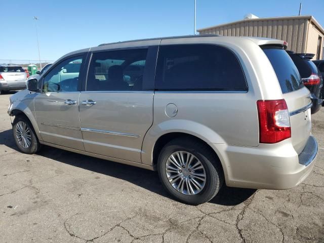 2015 Chrysler Town & Country Touring L