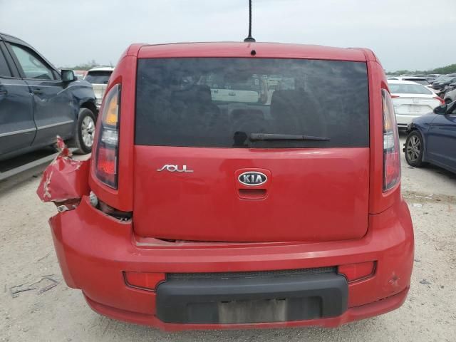 2011 KIA Soul +