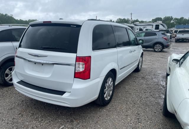 2016 Chrysler Town & Country Touring