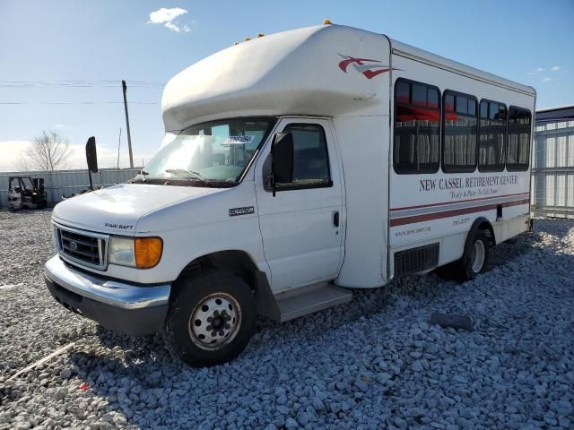 2007 Ford Econoline E450 Super Duty Cutaway Van