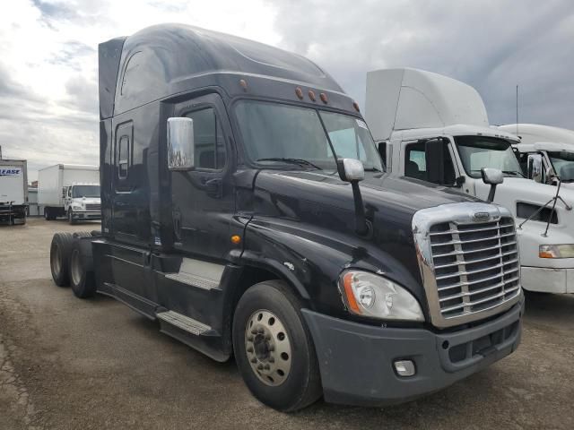 2015 Freightliner Cascadia 125