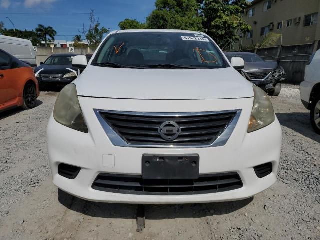 2013 Nissan Versa S