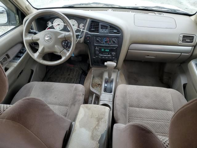 2004 Nissan Pathfinder LE