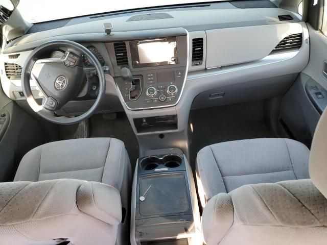 2015 Toyota Sienna LE