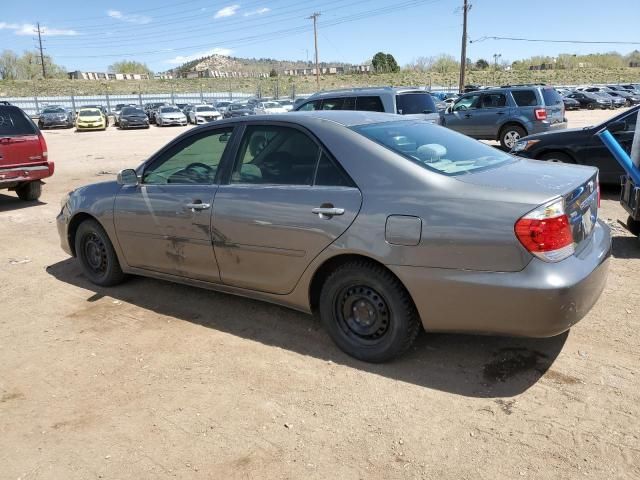 2005 Toyota Camry LE