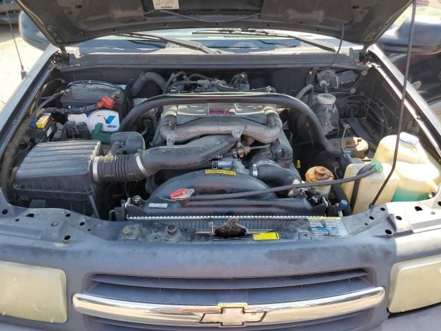 2003 Chevrolet Tracker ZR2