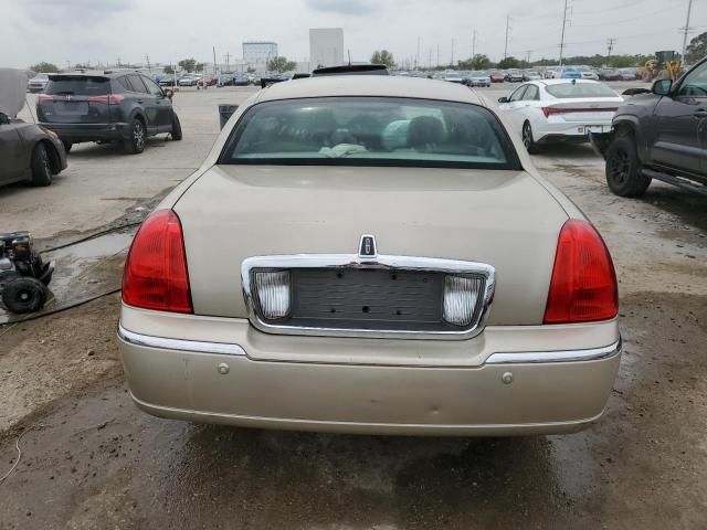 2004 Lincoln Town Car Ultimate