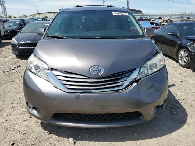 2015 Toyota Sienna XLE