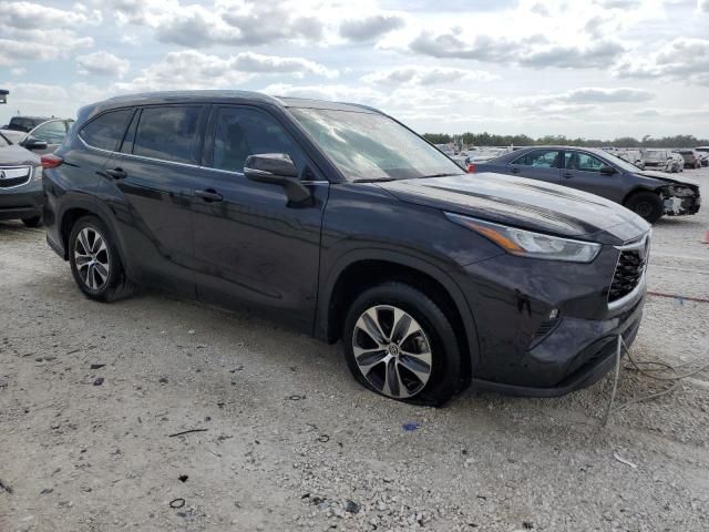 2020 Toyota Highlander XLE