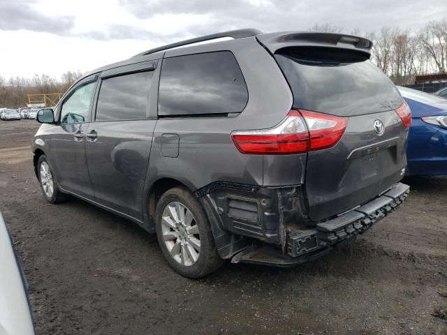 2015 Toyota Sienna LE