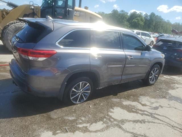 2018 Toyota Highlander SE