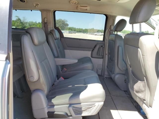 2009 Chrysler Town & Country Touring