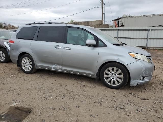 2011 Toyota Sienna XLE