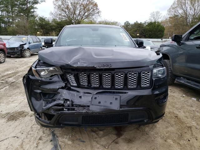 2020 Jeep Grand Cherokee Laredo