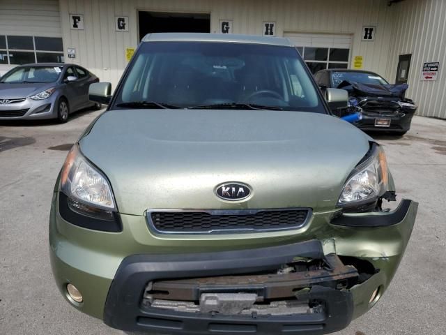 2010 KIA Soul +