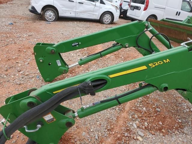 2020 John Deere 520M