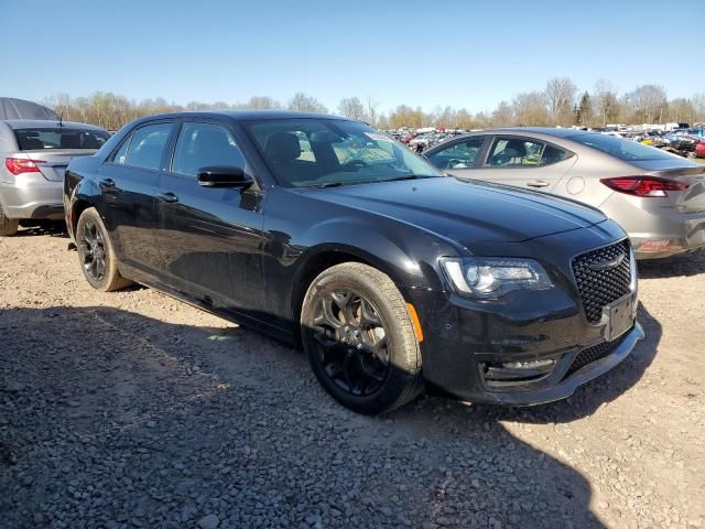 2021 Chrysler 300 Touring