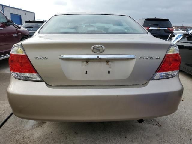 2005 Toyota Camry LE