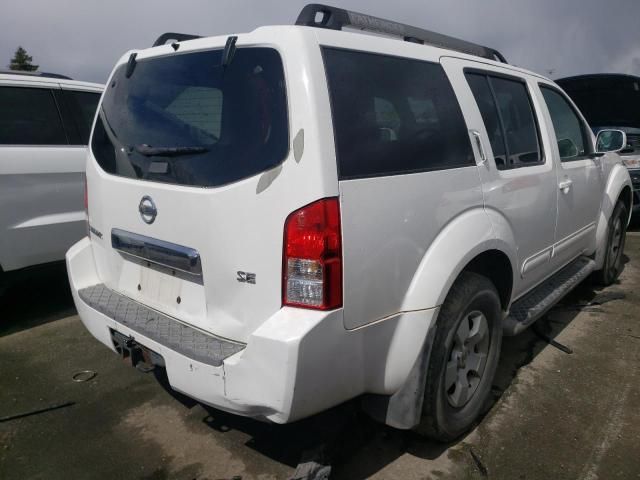 2005 Nissan Pathfinder LE