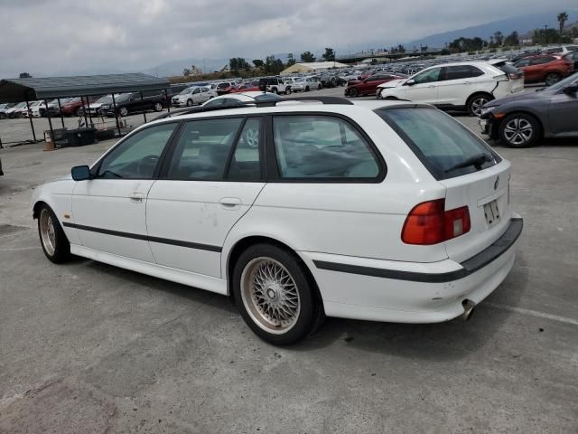 1999 BMW 528 IT Automatic