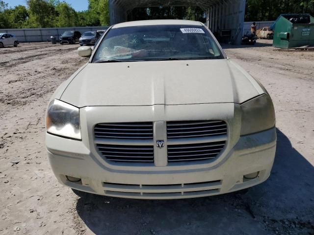 2005 Dodge Magnum R/T