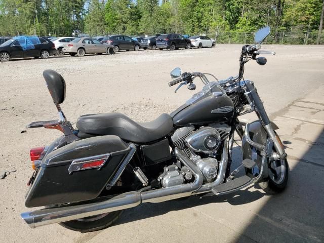 2013 Harley-Davidson FLD Switchback