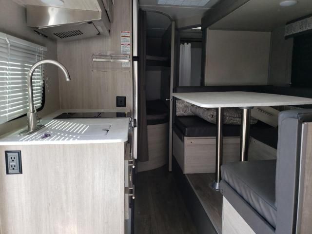 2022 Coachmen Catalina