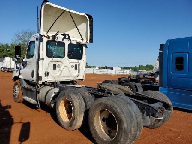 2016 Freightliner Cascadia 125