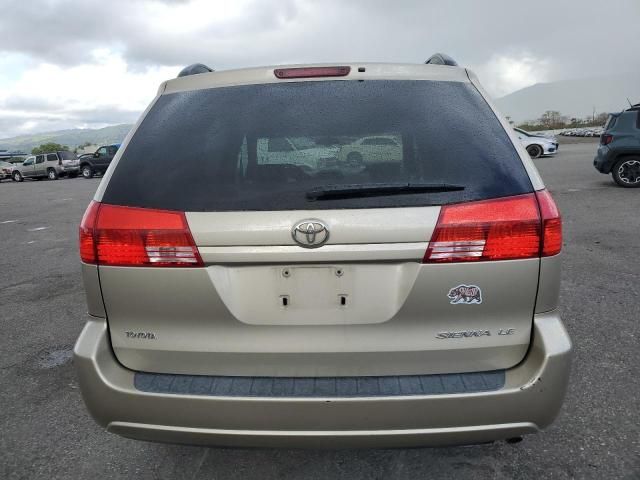 2004 Toyota Sienna CE