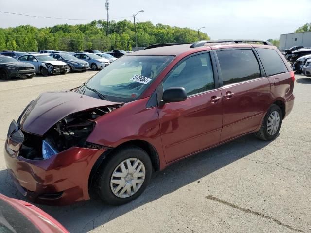 2010 Toyota Sienna CE